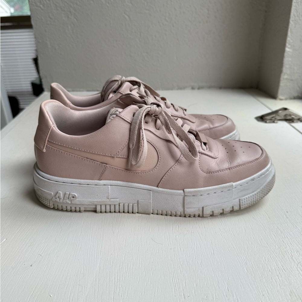 Nike Air Force Pixels